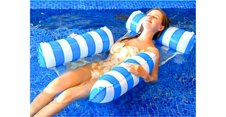 Relájate en una colchoneta hinchable playa (Amazon)