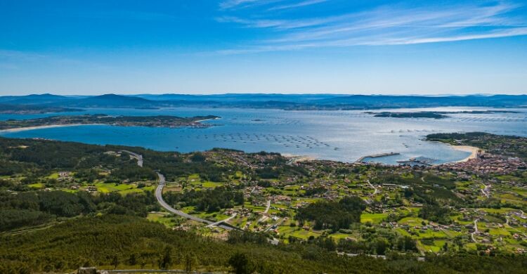 Vistas desde el mirador de A Curota, A Coruña, España. (Adobe Stock)