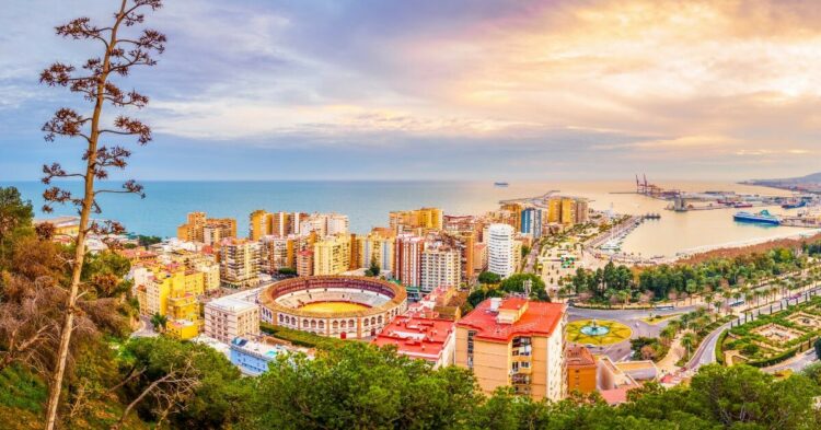 Escápate a Málaga: Vuelos de ida y vuelta desde 43€