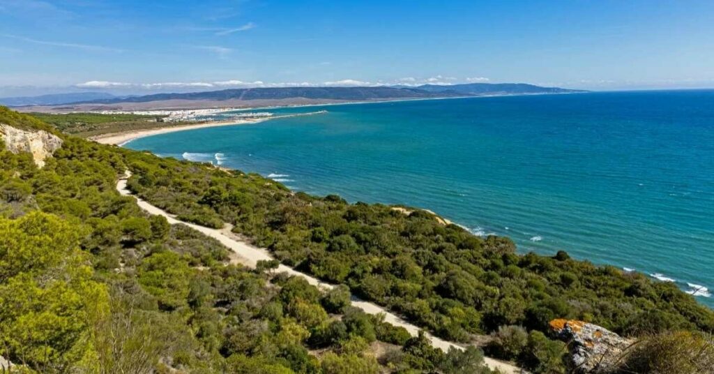 Sigue leyendo ¿Qué ver en Barbate y Zahara de los Atunes?