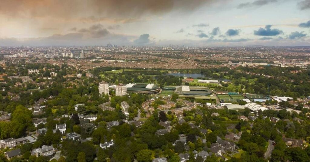 Sigue leyendo Wimbledon 2024: 4 restaurantes donde comería Carlos Alcaraz