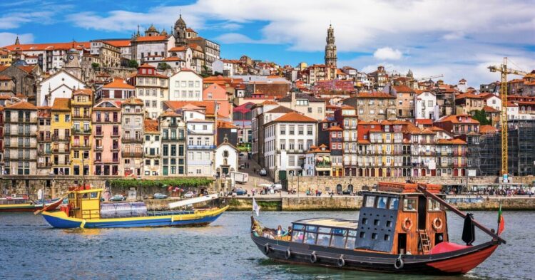 Escápate a Oporto: Vuelos de ida y vuelta desde 35€