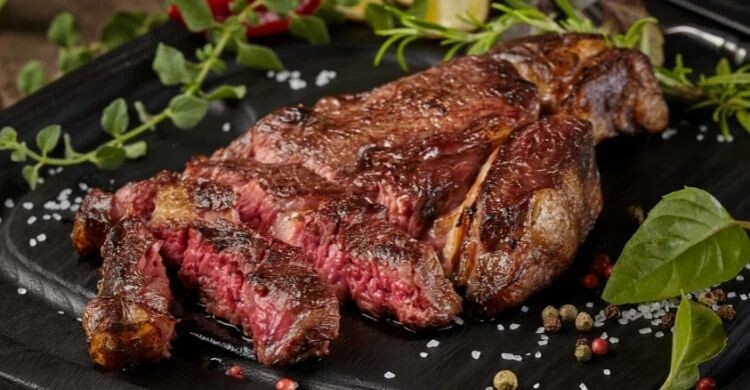 Restaurante La Olla en Pamplona (Adobe Stock)