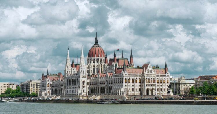 Escápate a Budapest: Vuelos de ida y vuelta desde 63€