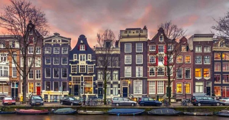 Escápate a Ámsterdam: Vuelos de ida y vuelta desde 88€