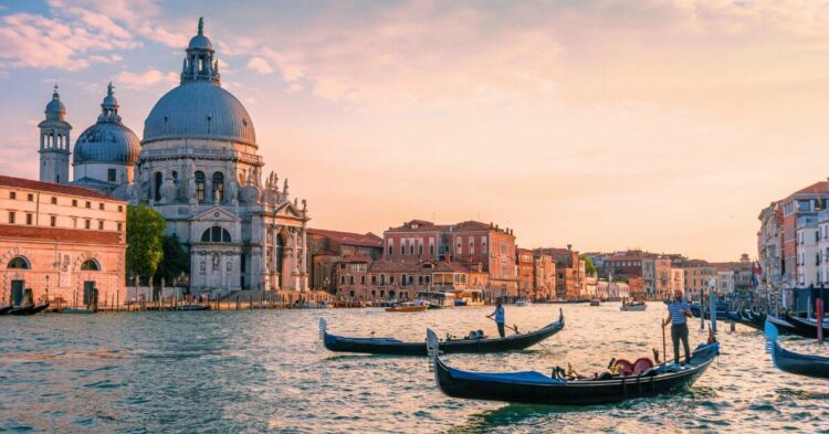 Escápate a Venecia: Vuelos de ida y vuelta desde 45€