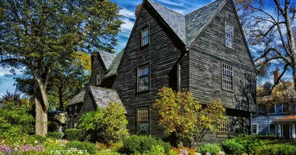 Sigue leyendo Halloween en Salem: 3 razones para visitar la ciudad de las brujas