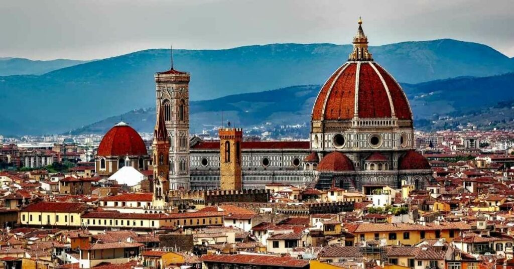 Sigue leyendo 4 lugares imprescindibles que ver en Florencia
