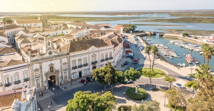Faro, Portugal (Adobe Stock)