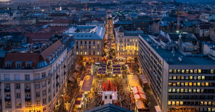 Mercados de Navidad de Budapest (Adobe Stock)