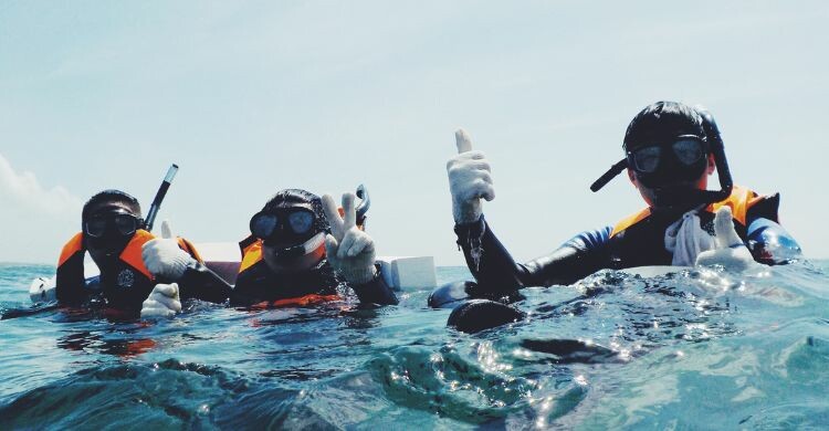 Para bucear, necesitarás un buen equipo de buceo (Canva)