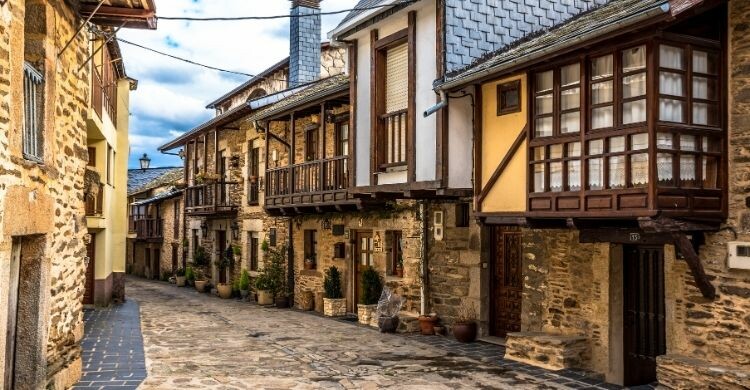 Puebla de Sanabria (Adobe Stock)