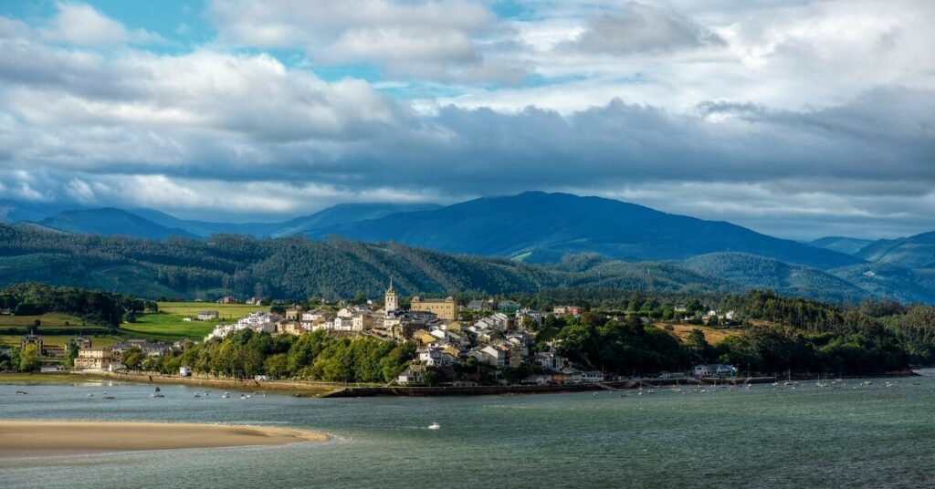 Sigue leyendo 10 lugares que ver en Castropol, Asturias