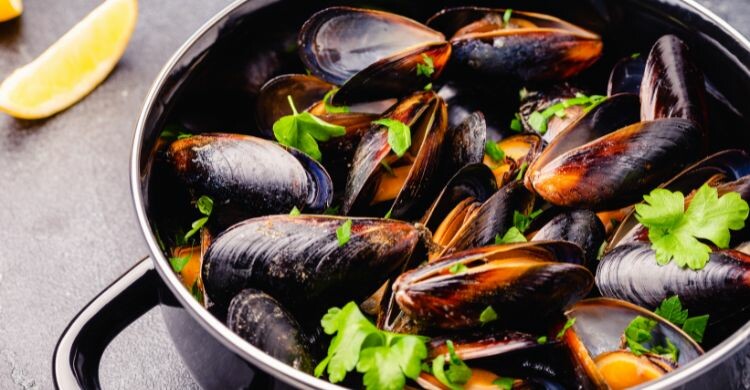 Los mejillones con patatas fritas son típicos de Bruselas