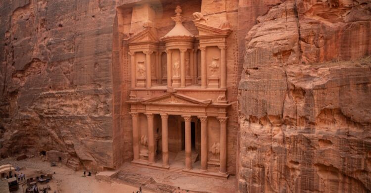 Petra es una de las ciudades antiguas más importantes del mundo