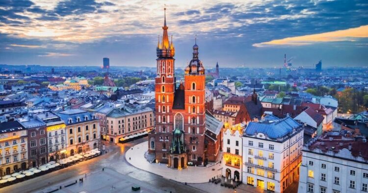 Escápate a Cracovia: Vuelos de ida y vuelta desde 77€