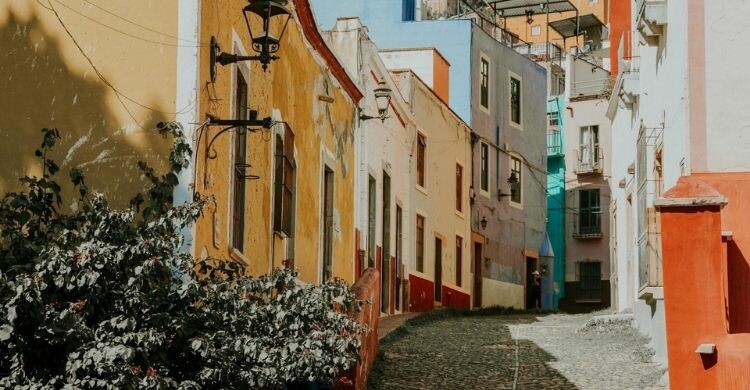 Preparar el móvil antes de un viaje es clave (Pexels)