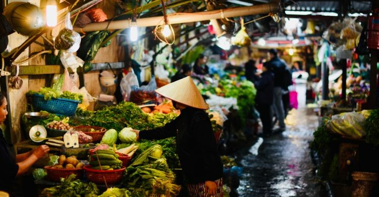 El mercado de Antón Martín está muy cerca de Atocha