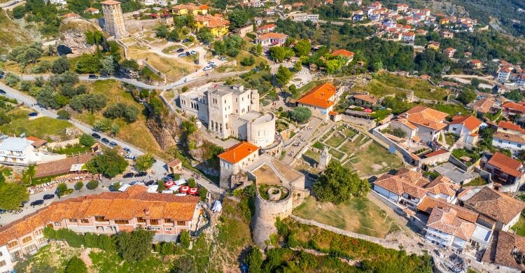 Kruje es el lugar de nacimiento de Skanderberg