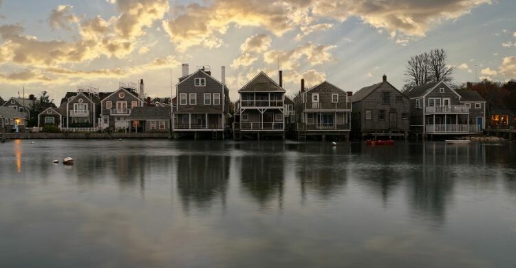 La isla de Nantucket al amanecer