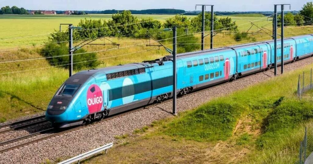 Ouigo lanza billetes de tren desde sólo 9€ para viajar a Alicante, Valencia y más