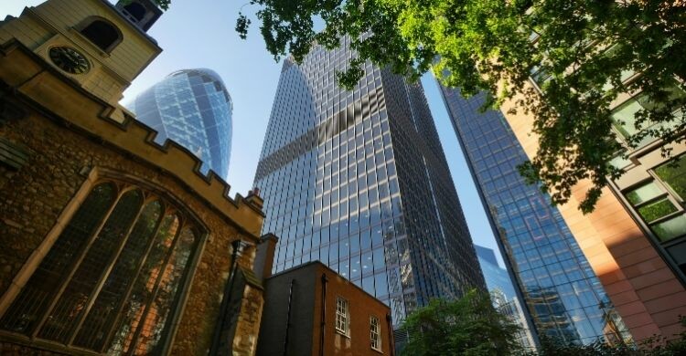 ¿Por qué el Reino Unido ha implementado la ETA? (Canva)