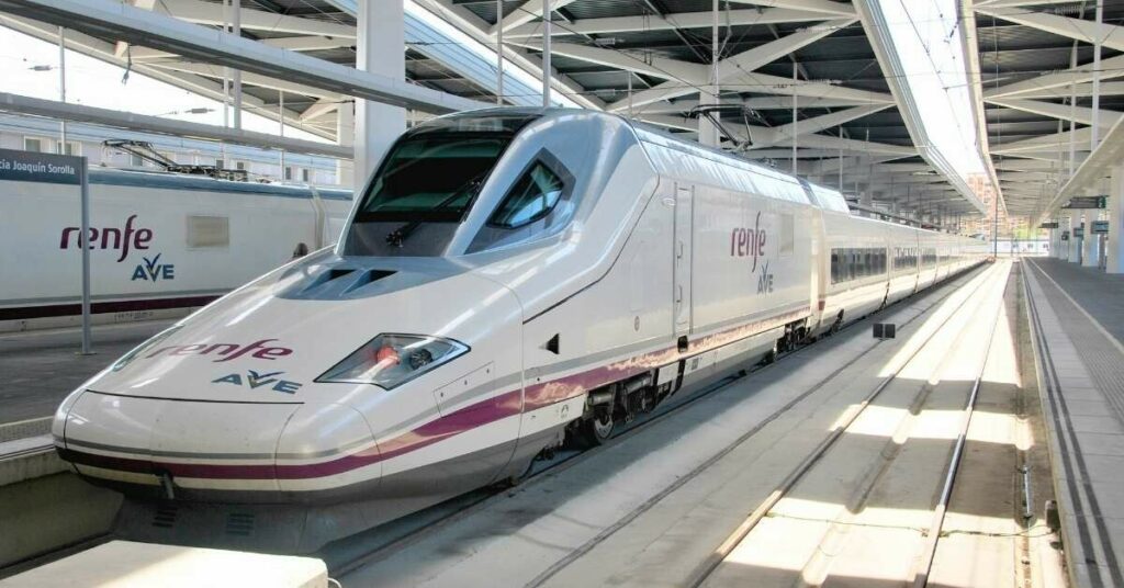 Sigue leyendo Renfe lanza un -15% de DTO en billetes Interrail para más de 30 países 