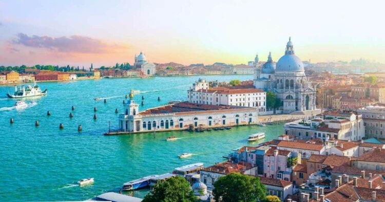 Escápate a Venecia: Vuelos de ida y vuelta desde 53€