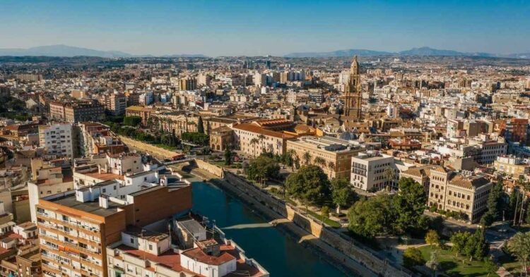 Sigue leyendo La ciudad española que recomienda una británica: «Dejad de viajar a Málaga o Barcelona, esta es mucho mejor»