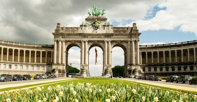 Prepara un viaje a Bruselas (Canva)