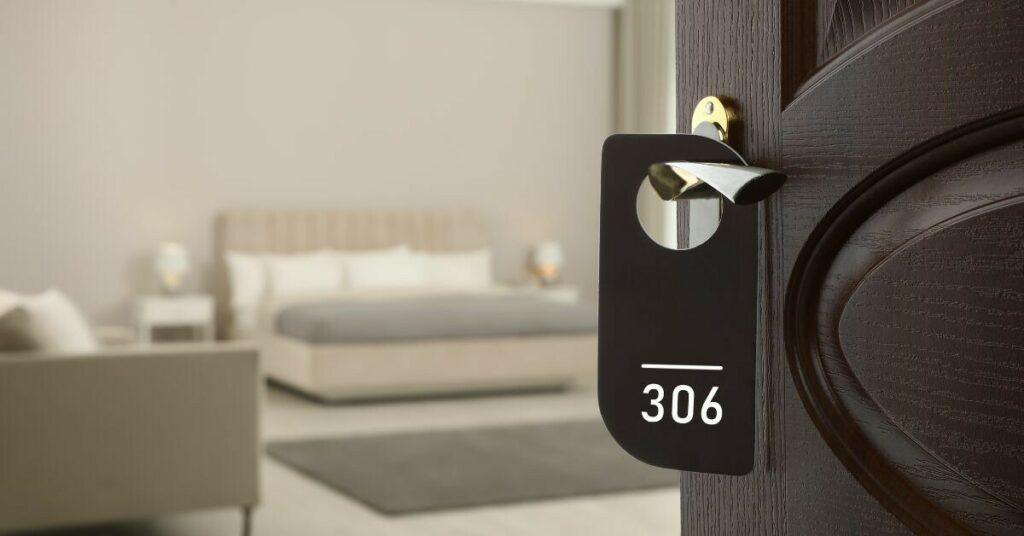 Sigue leyendo Un detective te advierte, haz esto al entrar en una habitación de hotel: “Hay que tener mucho cuidado”