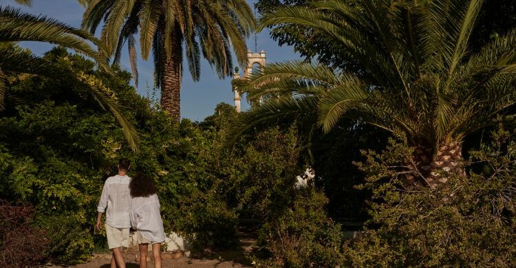 Una escapada para dos es un regalo infalible para parejas (Canva9