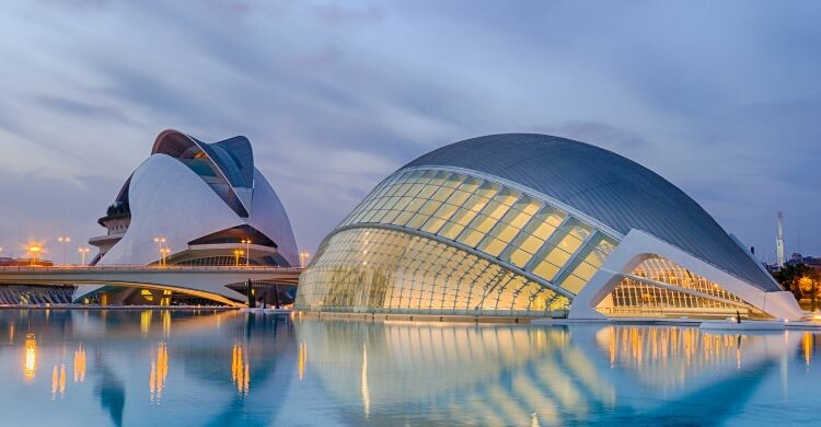 Valencia es uno de los puntos con más turismo de España (Canva)