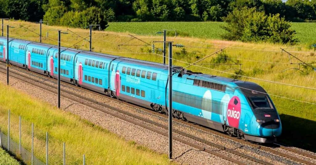 Sigue leyendo Ouigo lanza billetes desde 9€ para viajar a Madrid, Sevilla, Málaga y más