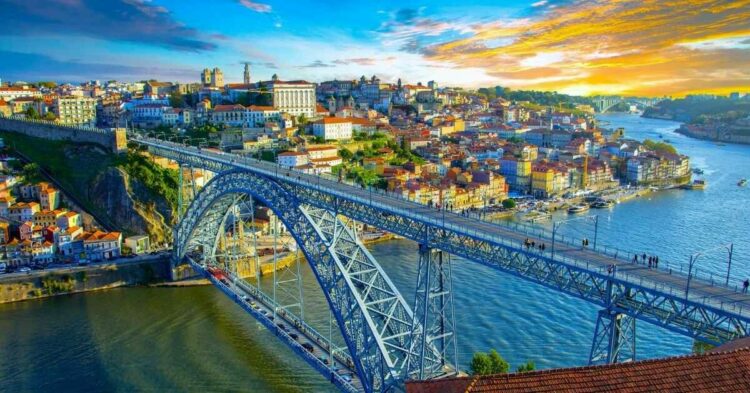 Escápate a Oporto: Vuelos de ida y vuelta desde 40€