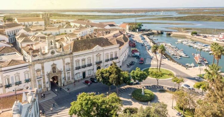 Escápate a Faro: Vuelos de ida y vuelta desde 34€