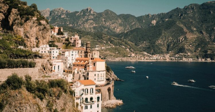 Amalfi es una de las joyas de la costa europea (Canva)