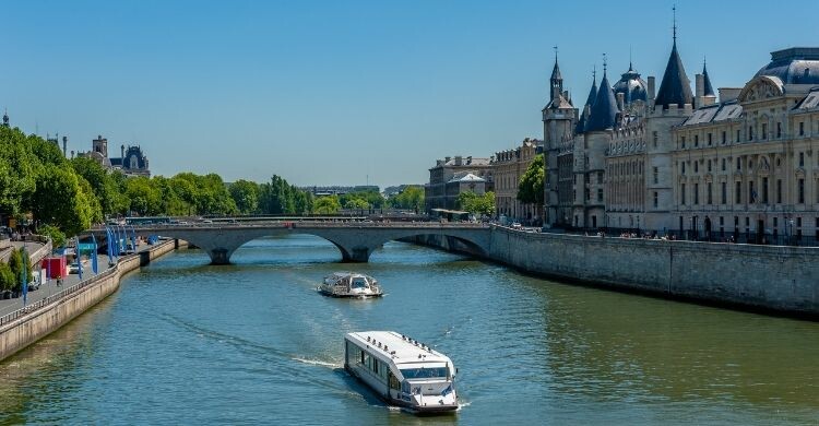 El Sena (Adobe Stock)