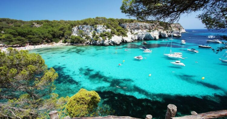 Escápate a Menorca: Vuelos de ida y vuelta desde 37€