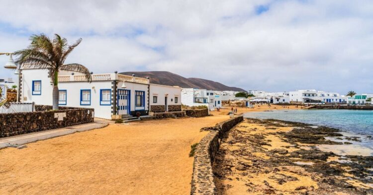 Sigue leyendo Qué ver y hacer en La Graciosa