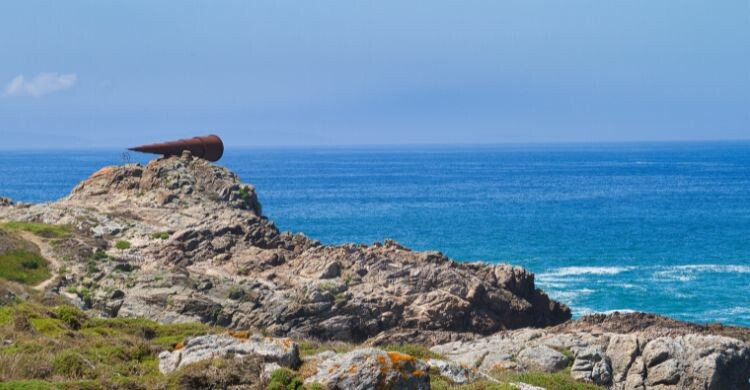La gastronomía y sus kilómetros de costa son algunos de los atractivos de Galicia (Canva)