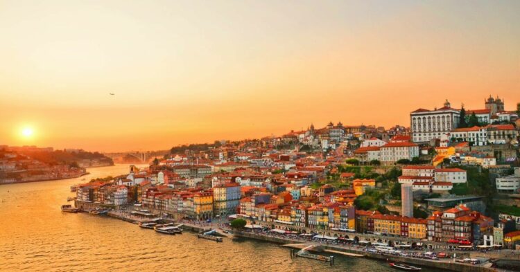 Escápate a Oporto: vuelos de ida y vuelta desde 66€