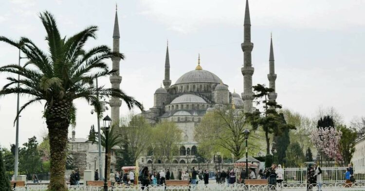Sigue leyendo Viajar a Turquía descubriendo su cultura milenaria y paisajes inolvidables