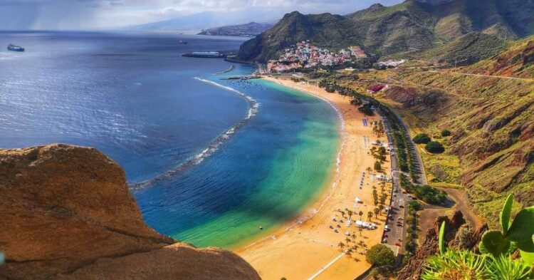 Escápate a Tenerife: Vuelos de ida y vuelta desde 37€