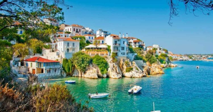 Sigue leyendo Las Islas Griegas que te Enamorarán a Primera Vista