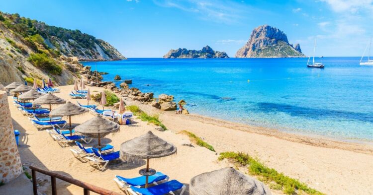 Escápate a Ibiza: Vuelos de ida y vuelta desde 28€