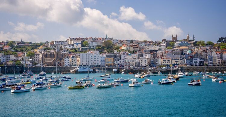 Guernsey, isla británica en el Canal de la Mancha(Adobe Stock)