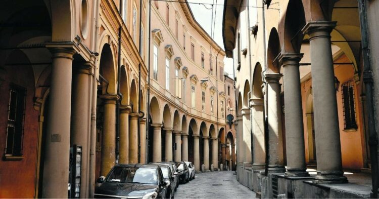 Sigue leyendo Qué ver y hacer en Bolonia