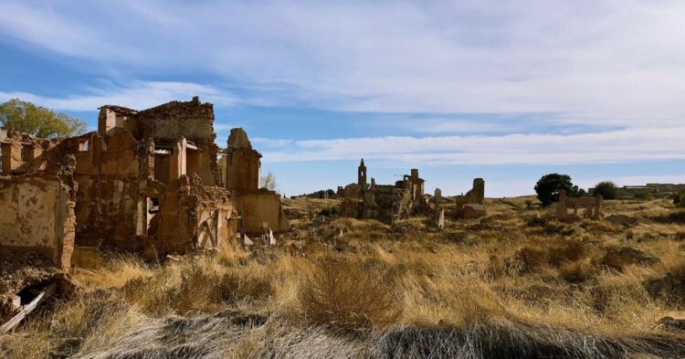 Sigue leyendo 7 pueblos de España abandonados para visitar en Halloween
