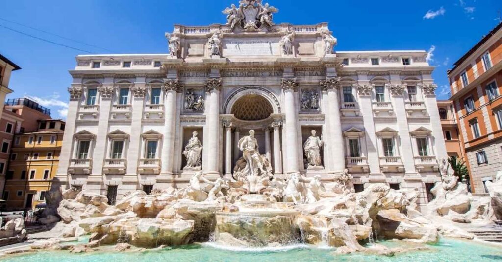 Sigue leyendo La Fontana di Trevi deja de ser gratis: Los turistas deberán pagar entrada para verla